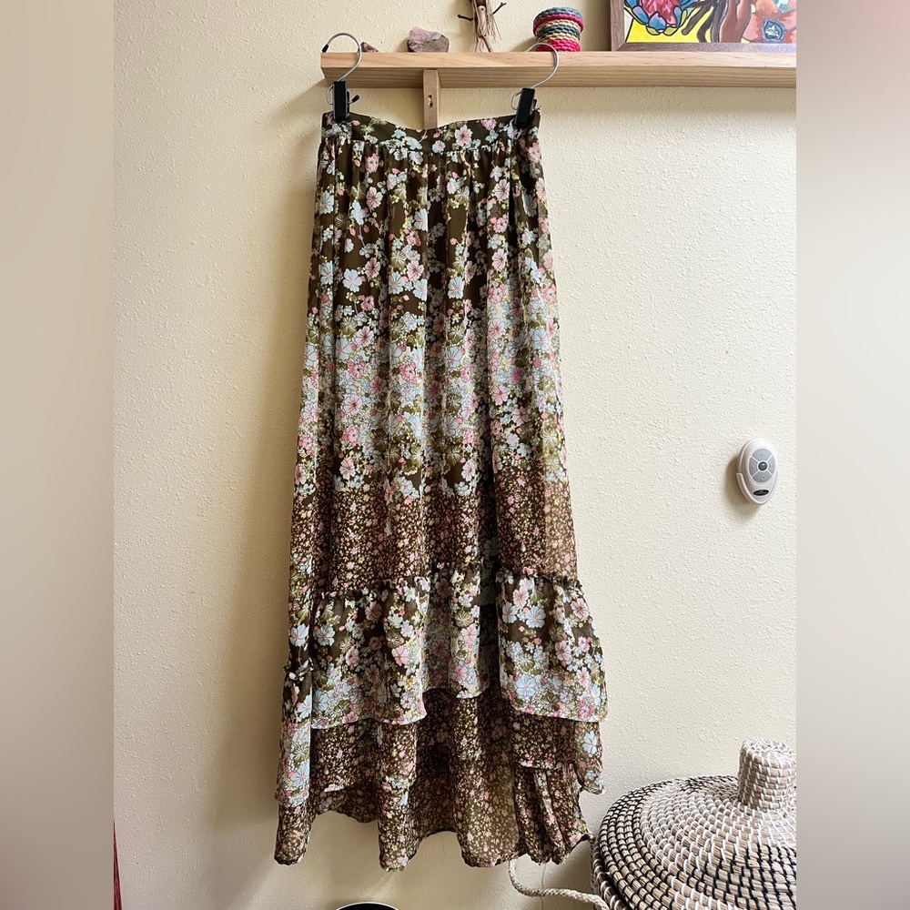 Floral Tiered Maxi skirt